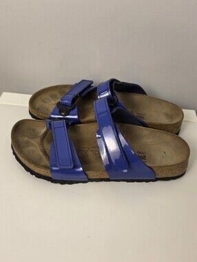 Birki's by Birkenstock Womens Madura Footbed Sandals in a Blue Patent Size L9 M7